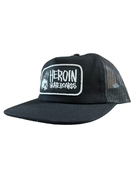 PUNK SKULL BLACK TRUCKER